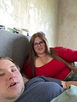 CurvyPaar2 online show from April 2026 01:41:02 PM