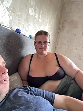CurvyPaar2 online show from June 2026 12:18:01 PM