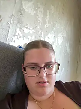 CurvyPaar2 online show from June 2026 12:15:01 PM