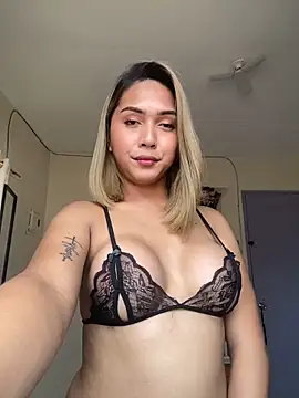 Snapshot of IvoryKath chatting on November 2025 02:55:02 AM IvoryKath online show from November 2025 02:55:02 AM