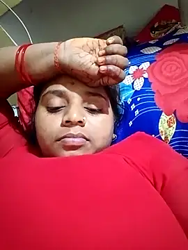 Snapshot of Hot_crety chatting on November 2025 05:13:01 PM Hot crety online show from November 2025 05:13:01 PM