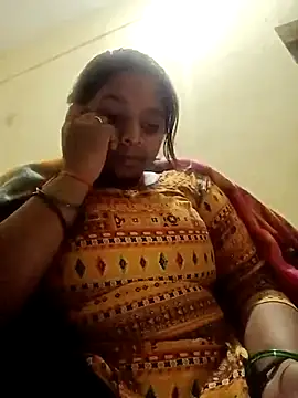 Hot crety online show from November 2025 05:24:02 PM