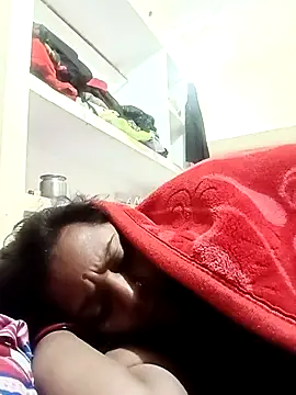 Snapshot of Hot_crety chatting on January 2026 10:34:01 PM Hot crety online show from January 2026 10:34:01 PM