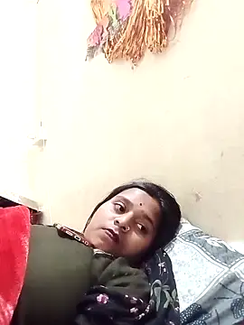 Snapshot of Hot_crety chatting on February 2026 12:15:02 PM Hot crety online show from February 2026 12:15:02 PM