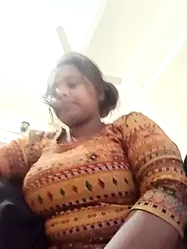 Snapshot of Hot_crety chatting on February 2026 02:37:01 AM Hot crety online show from February 2026 02:37:01 AM