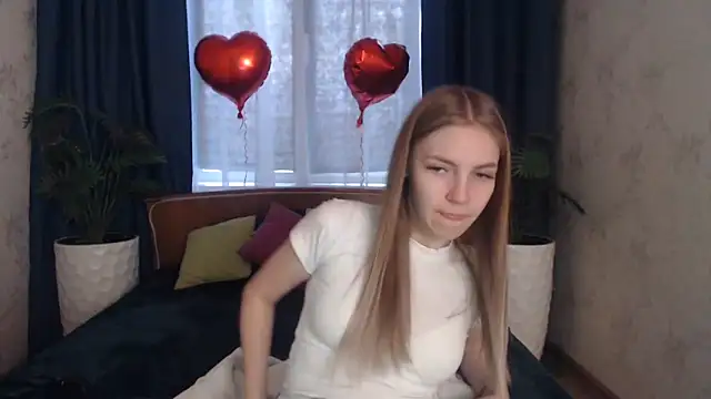 HitGyrl online show from March 2026 01:10:02 AM