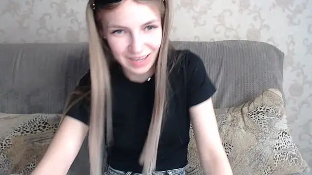 HitGyrl online show from June 2026 01:09:02 PM