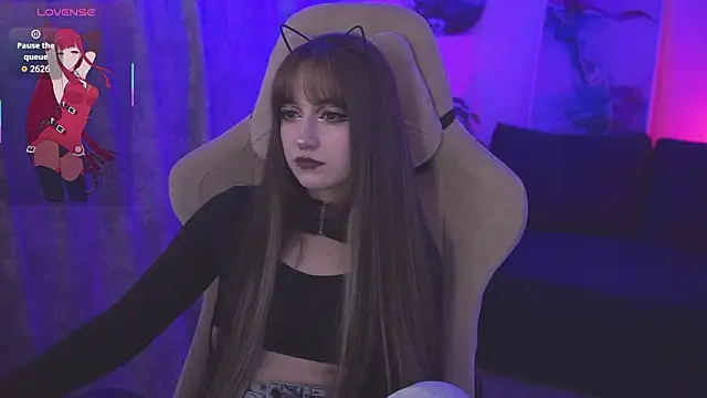 LiliLuna online show from March 2026 01:04:02 PM