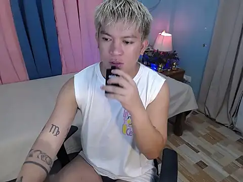 Snapshot of Fuckboii_intown chatting on July 2026 04:40:01 AM Fuckboii intown online show from July 2026 04:40:01 AM