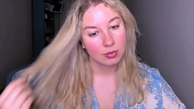 NancySanders online show from June 2026 07:12:02 PM