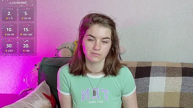 ElzaBlis online show from April 2026 01:15:01 PM