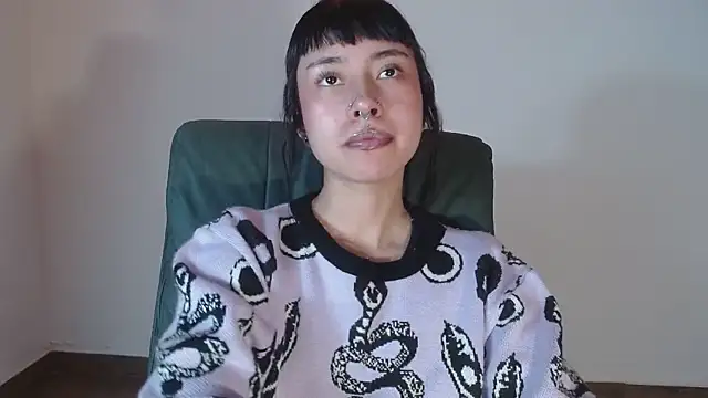 Snapshot of _mavis2 chatting on October 2025 07:49:02 PM mavis2 online show from October 2025 07:49:02 PM