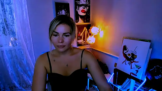 LoraBoyar online show from June 2026 09:54:01 AM