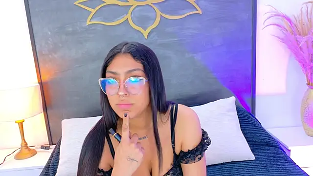Scarlett Blaze1 online show from September 2025 08:10:01 PM