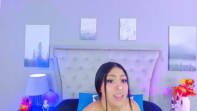 Scarlett Blaze1 online show from October 2025 01:12:02 PM