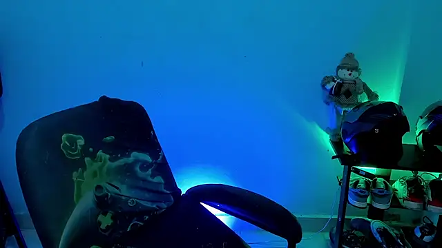 Snapshot of zeus_7777 chatting on April 2026 09:20:01 AM zeus 7777 online show from April 2026 09:20:01 AM