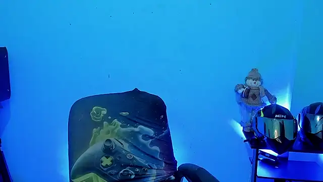 Snapshot of zeus_7777 chatting on April 2026 09:24:02 AM zeus 7777 online show from April 2026 09:24:02 AM