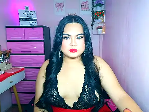 Snapshot of YourThicc_bella chatting on June 2026 03:02:01 PM YourThicc bella online show from June 2026 03:02:01 PM