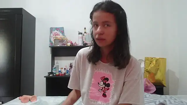 nathaly jones  online show from June 2026 12:48:02 PM