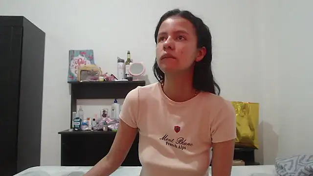 nathaly jones  online show from June 2026 12:29:02 PM