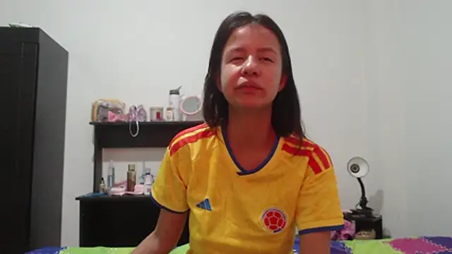 nathaly jones  online show from June 2026 12:15:01 PM