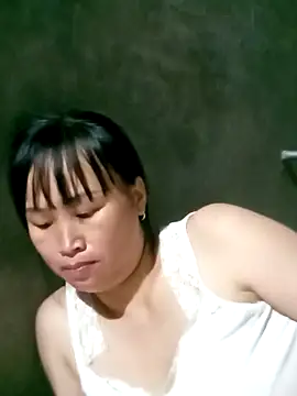 Snapshot of maple694 chatting on September 2025 11:46:02 AM maple694 online show from September 2025 11:46:02 AM