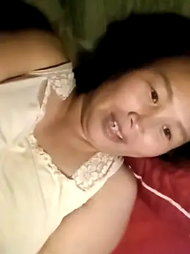 Snapshot of maple694 chatting on September 2025 11:57:01 AM maple694 online show from September 2025 11:57:01 AM