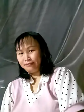 Snapshot of maple694 chatting on October 2025 02:25:02 PM maple694 online show from October 2025 02:25:02 PM