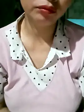 Snapshot of maple694 chatting on October 2025 12:46:01 PM maple694 online show from October 2025 12:46:01 PM