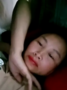 Snapshot of maple694 chatting on October 2025 12:11:02 AM maple694 online show from October 2025 12:11:02 AM