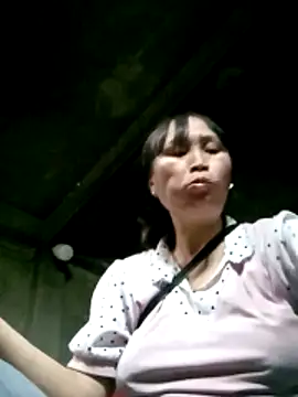 Snapshot of maple694 chatting on October 2025 08:36:01 AM maple694 online show from October 2025 08:36:01 AM