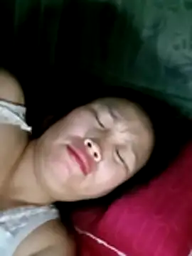 Snapshot of maple694 chatting on October 2025 11:59:01 PM maple694 online show from October 2025 11:59:01 PM