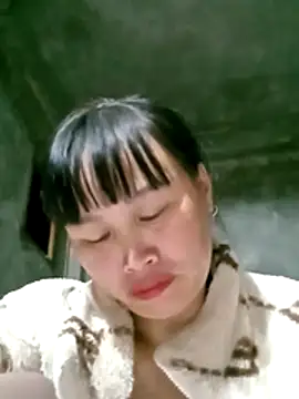 Snapshot of maple694 chatting on October 2025 12:37:02 PM maple694 online show from October 2025 12:37:02 PM