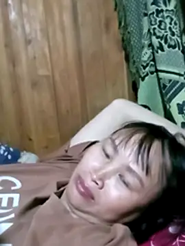 Snapshot of maple694 chatting on October 2025 02:52:01 PM maple694 online show from October 2025 02:52:01 PM