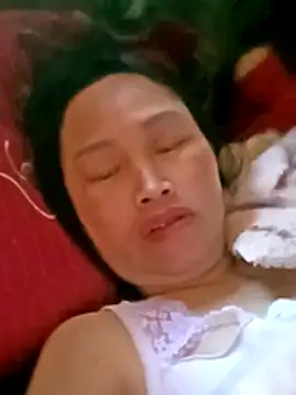 Snapshot of maple694 chatting on November 2025 01:19:02 AM maple694 online show from November 2025 01:19:02 AM