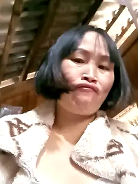 Snapshot of maple694 chatting on November 2025 02:36:01 AM maple694 online show from November 2025 02:36:01 AM