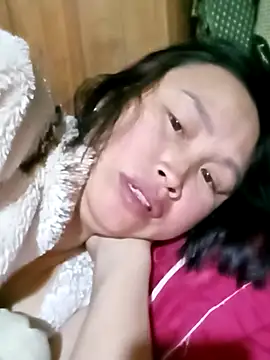 Snapshot of maple694 chatting on November 2025 11:41:01 PM maple694 online show from November 2025 11:41:01 PM