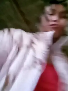 Snapshot of maple694 chatting on December 2025 01:15:02 AM maple694 online show from December 2025 01:15:02 AM