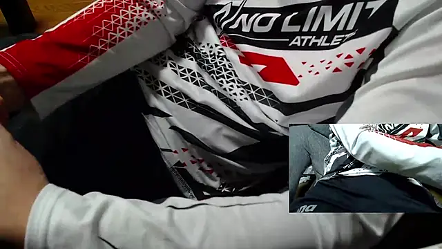 Snapshot of Yasu2000 chatting on March 2026 11:14:01 AM Yasu2000 online show from March 2026 11:14:01 AM