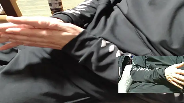 Snapshot of Yasu2000 chatting on March 2026 12:21:02 PM Yasu2000 online show from March 2026 12:21:02 PM