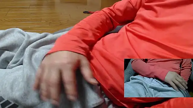 Snapshot of Yasu2000 chatting on April 2026 02:12:02 AM Yasu2000 online show from April 2026 02:12:02 AM