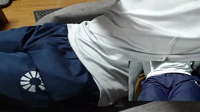 Snapshot of Yasu2000 chatting on April 2026 02:10:01 AM Yasu2000 online show from April 2026 02:10:01 AM