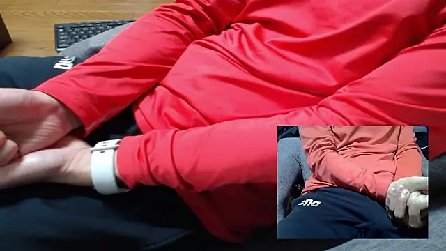 Snapshot of Yasu2000 chatting on April 2026 01:16:01 AM Yasu2000 online show from April 2026 01:16:01 AM