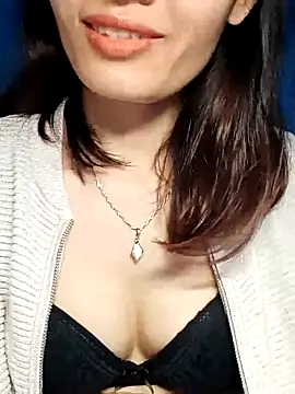 Hinna x online show from November 2025 07:52:01 AM