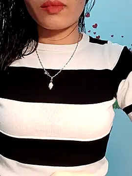 Hinna x online show from May 2026 12:21:02 PM