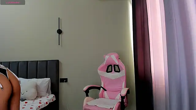 Snapshot of obokozu_mai chatting on September 2025 04:05:02 AM obokozu mai online show from September 2025 04:05:02 AM