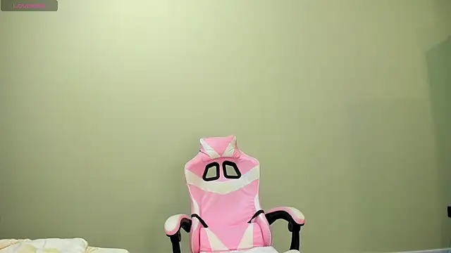 Snapshot of obokozu_mai chatting on November 2025 04:33:01 AM obokozu mai online show from November 2025 04:33:01 AM