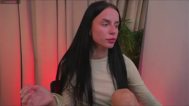 livia starwars online show from April 2026 09:15:02 PM