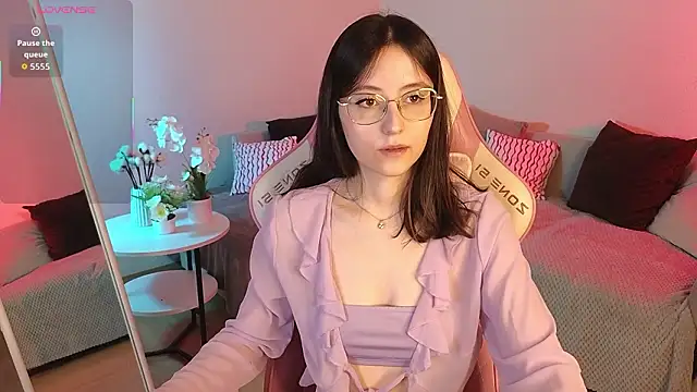 Snapshot of EsmaWonka chatting on March 2026 07:12:02 AM EsmaWonka online show from March 2026 07:12:02 AM