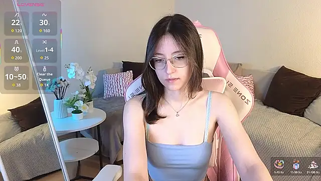 Snapshot of EsmaWonka chatting on March 2026 07:14:02 AM EsmaWonka online show from March 2026 07:14:02 AM